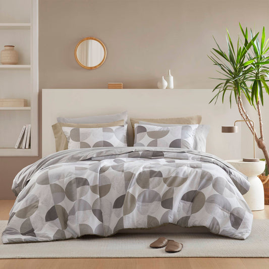 Regency Heights Callahan Comforter Set