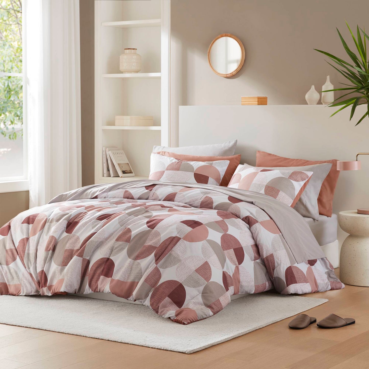 Regency Heights Callahan Comforter Set