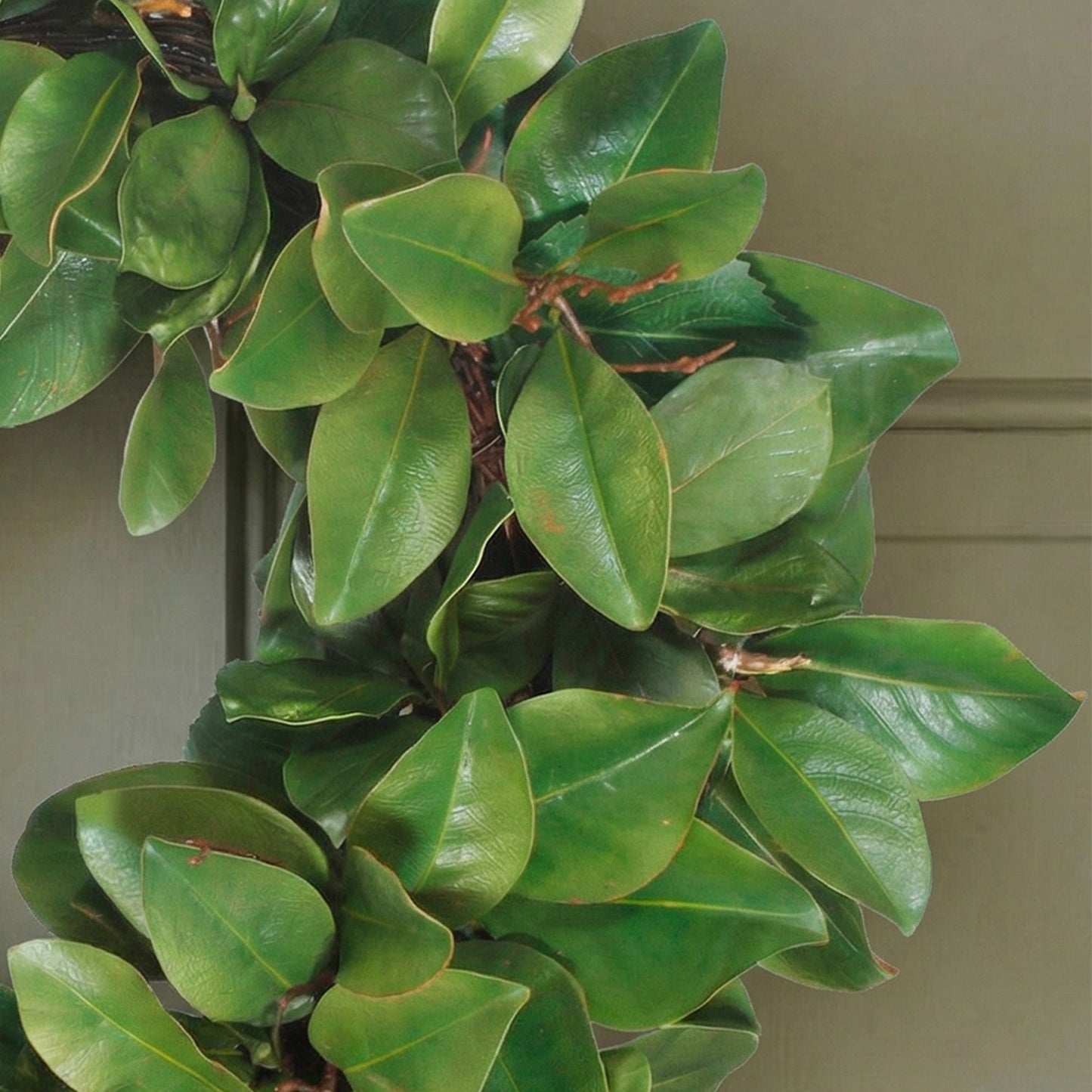 30-Inch Large Faux Magnolia Leaf & Twig Wreath – Realistic Greenery Door & Wall Decor