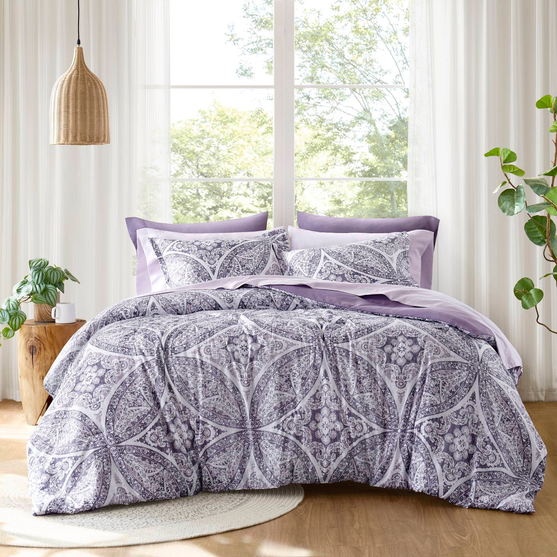 Regency Heights Gloria Comforter Set