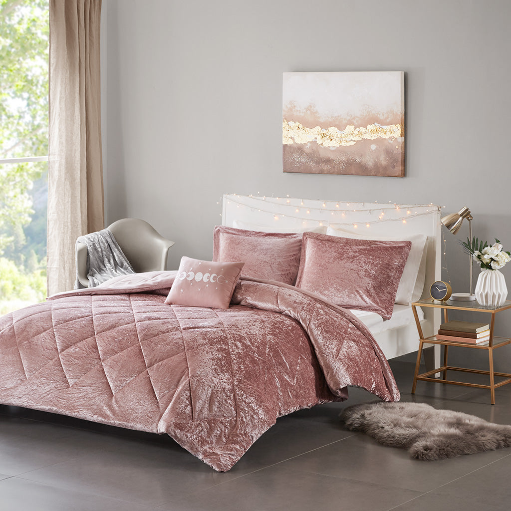 Intelligent Design Velvet Duvet Cover Set with Throw Pillow