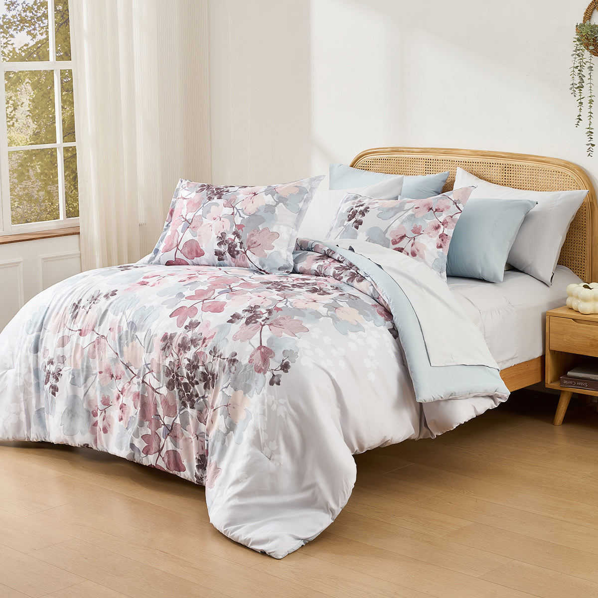 Regency Heights Alexis 6pcs Comforter Set