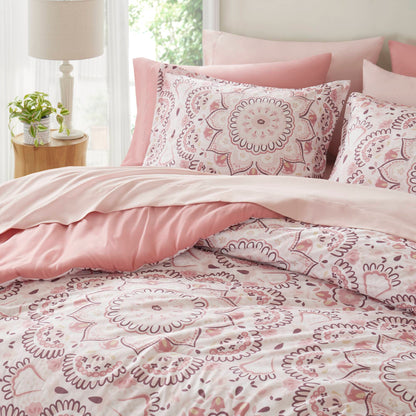 Regency Heights Cara Comforter Set