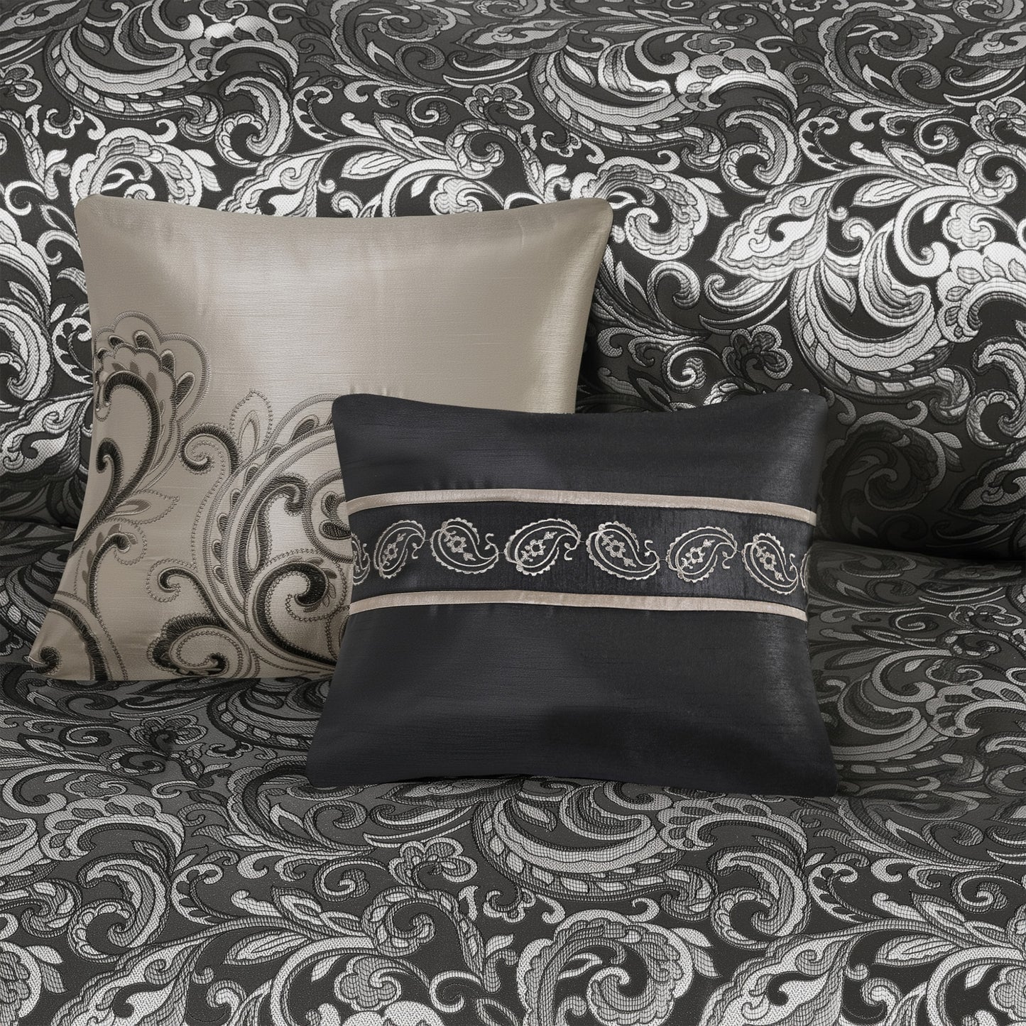 Regency Heights Bryson 8pcs Comforter Set