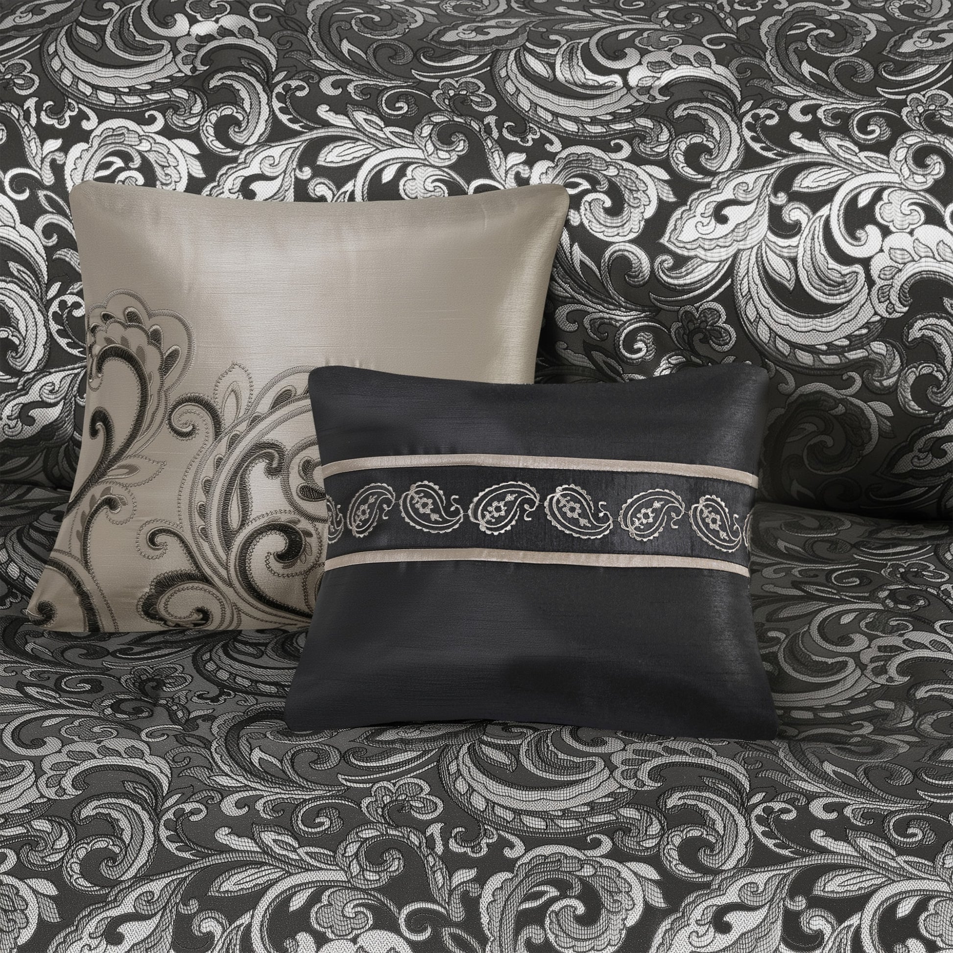 Regency Heights Bryson 8pcs Comforter Set
