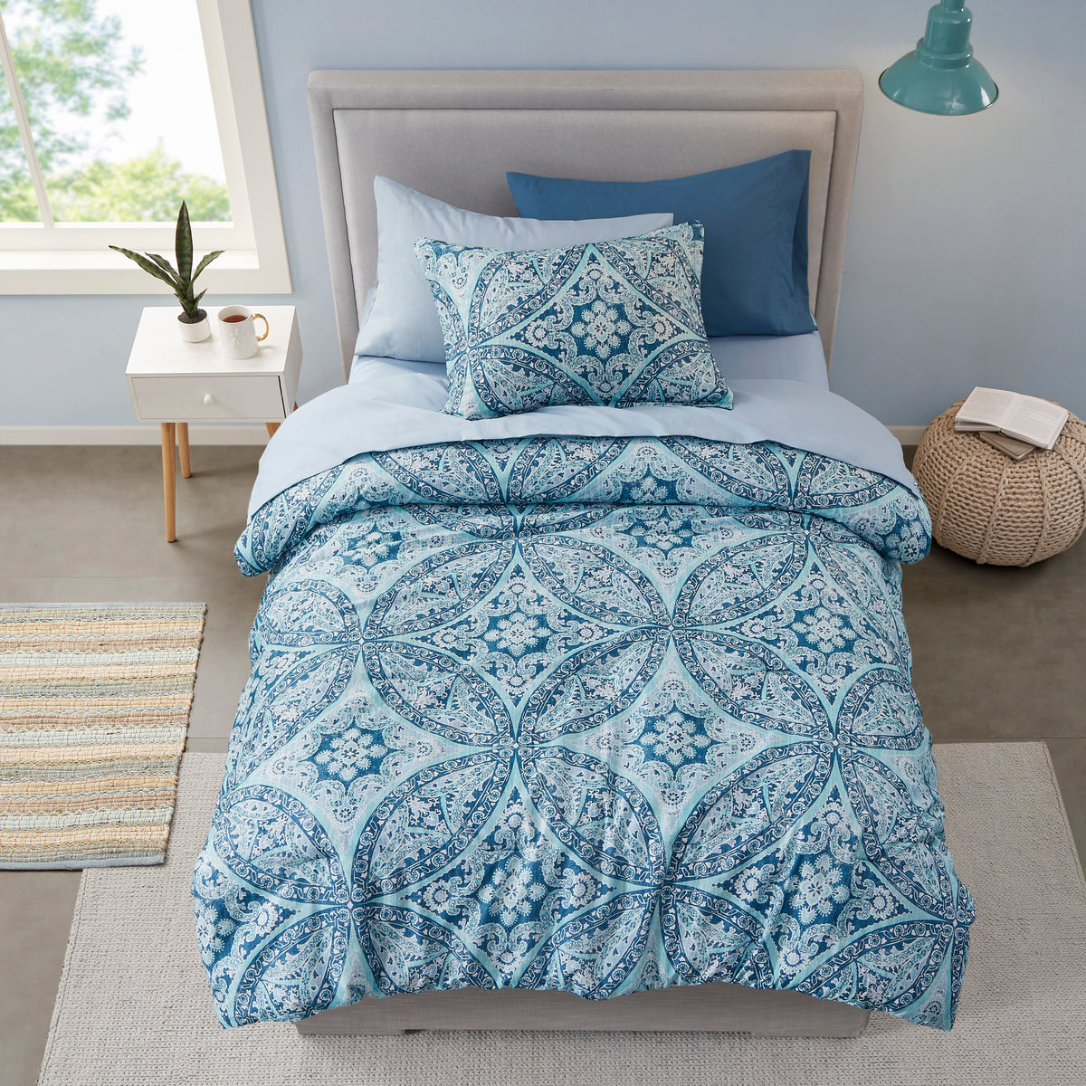 Regency Heights Gloria Comforter Set