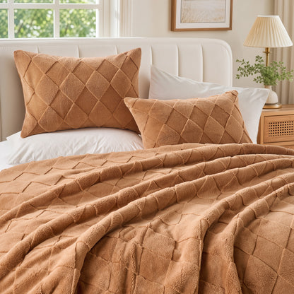 Regency Heights Monroe Jacquard Sherpa(Diamond) Comforter Mini Set