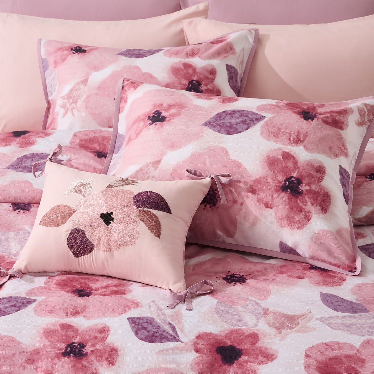 Tatum Comforter set
