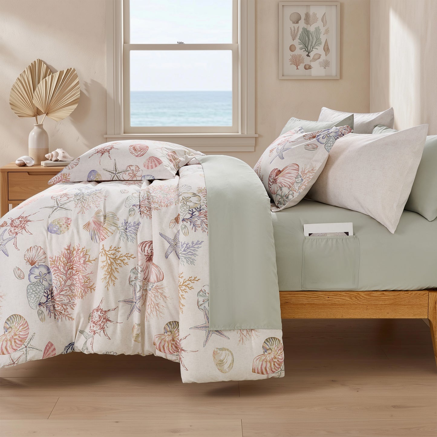 Regency Heights Laguna Comforter set