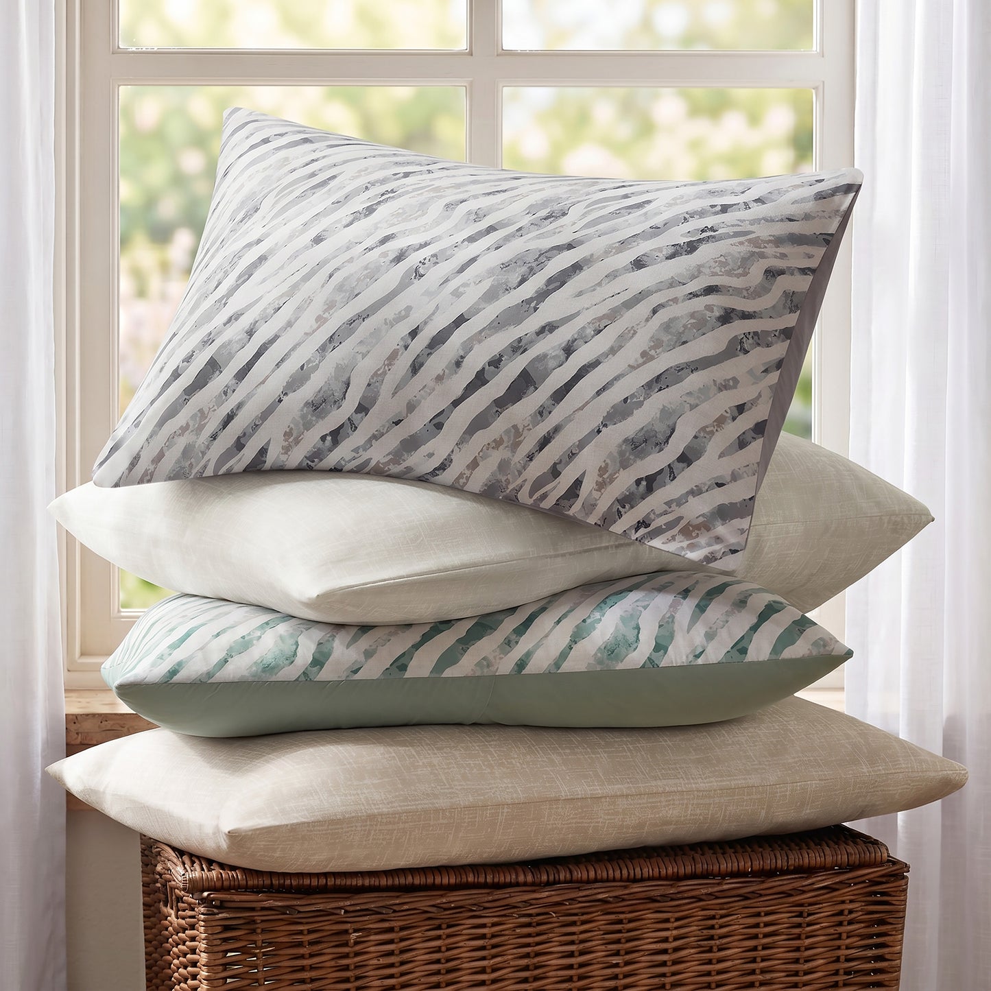 Madison Park Essentials Nixon 5 Pieces Comforter Set with Sheet Set