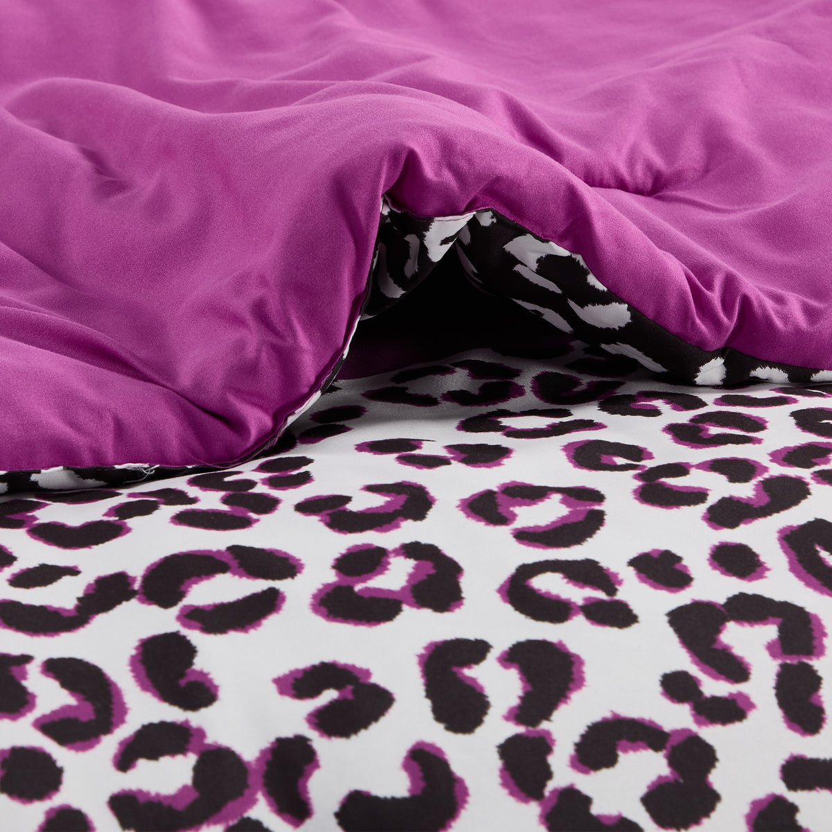 Regency Heights Sophie Comforter Set