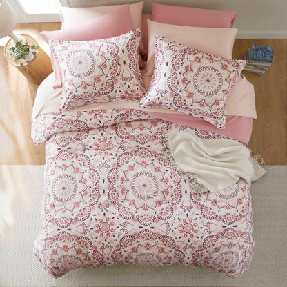 Regency Heights Cara Comforter Set