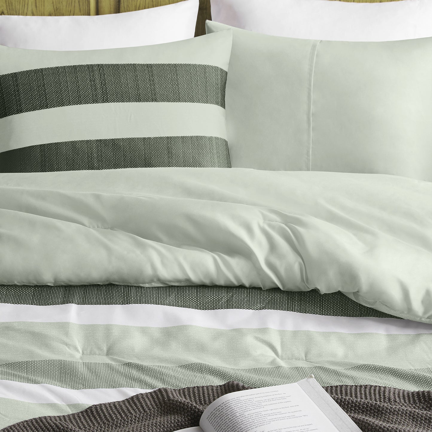 Regency Heights Blake Comforter Set