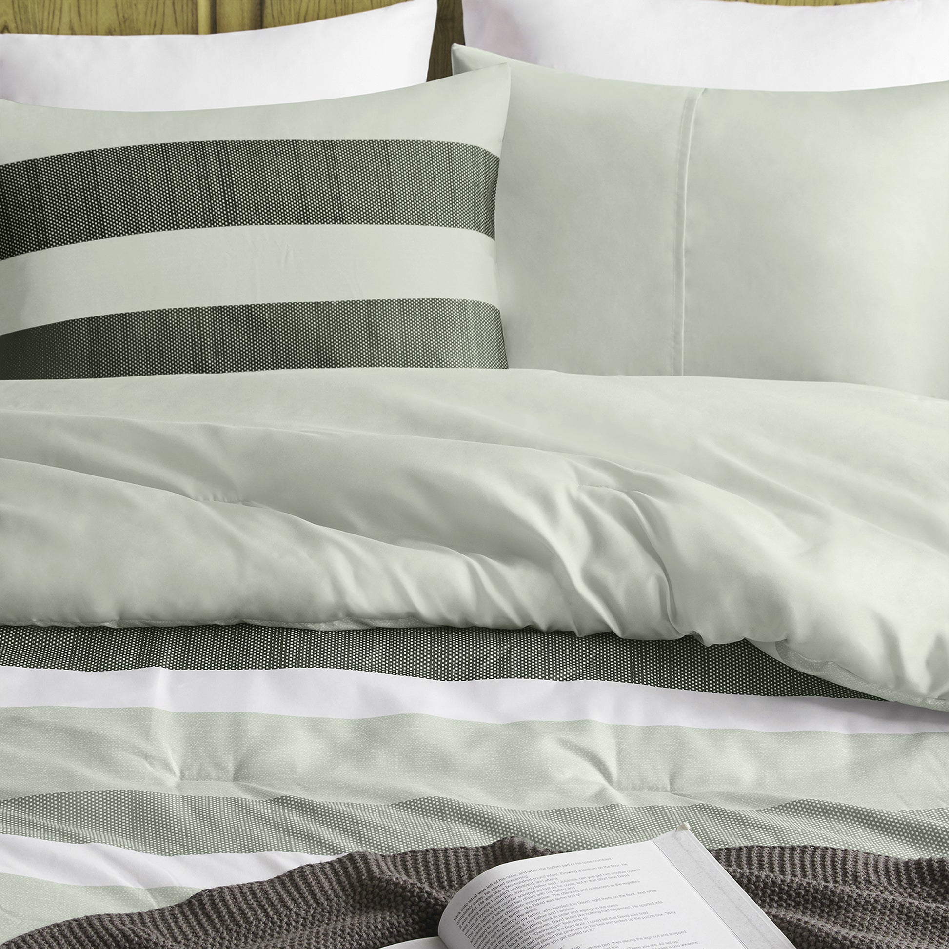 Regency Heights Blake Comforter Set