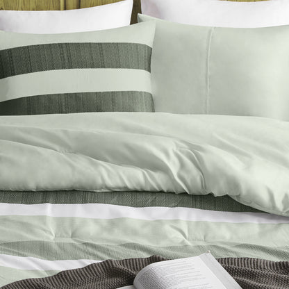 Regency Heights Blake Comforter Set