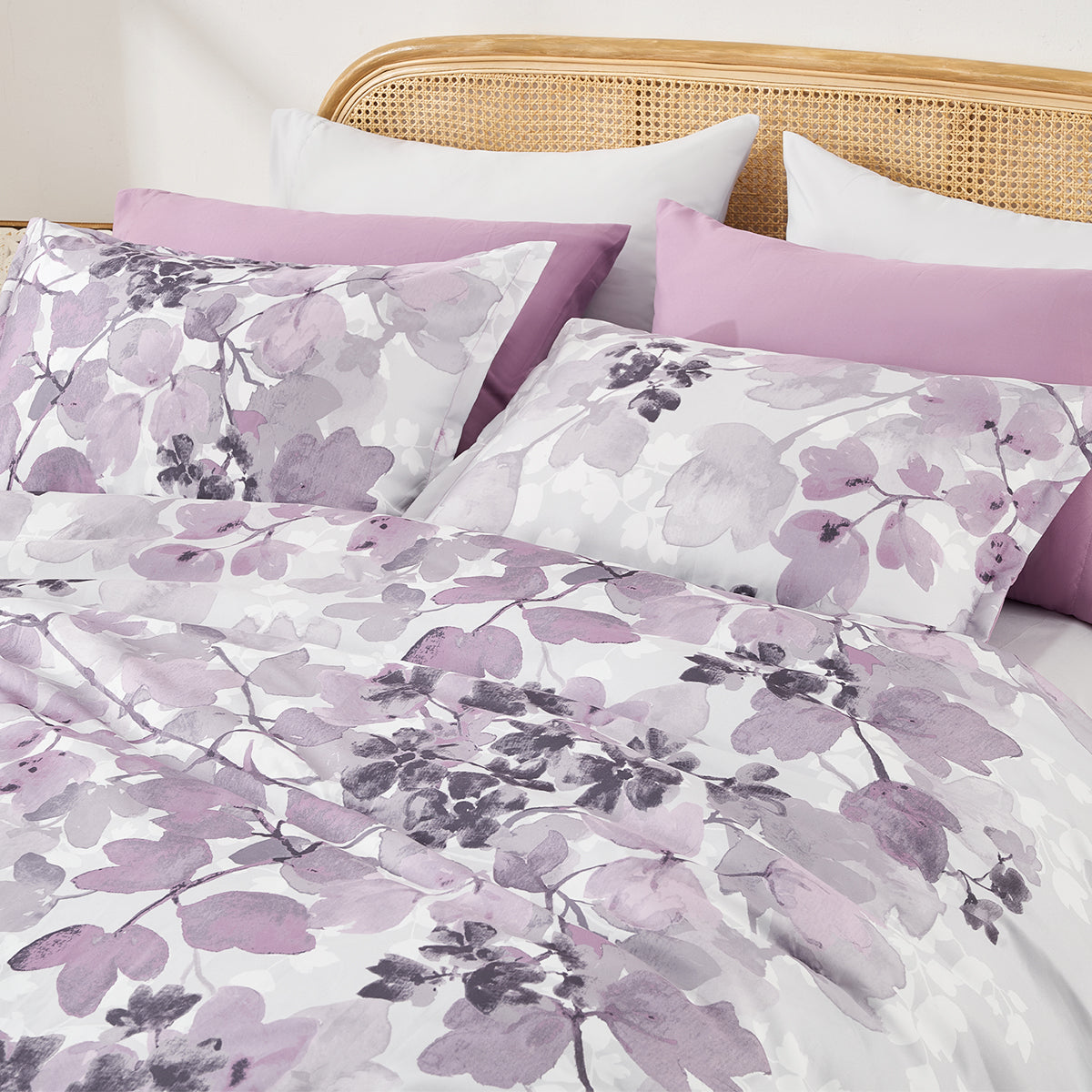 Regency Heights Alexis 9pcs Comforter Set