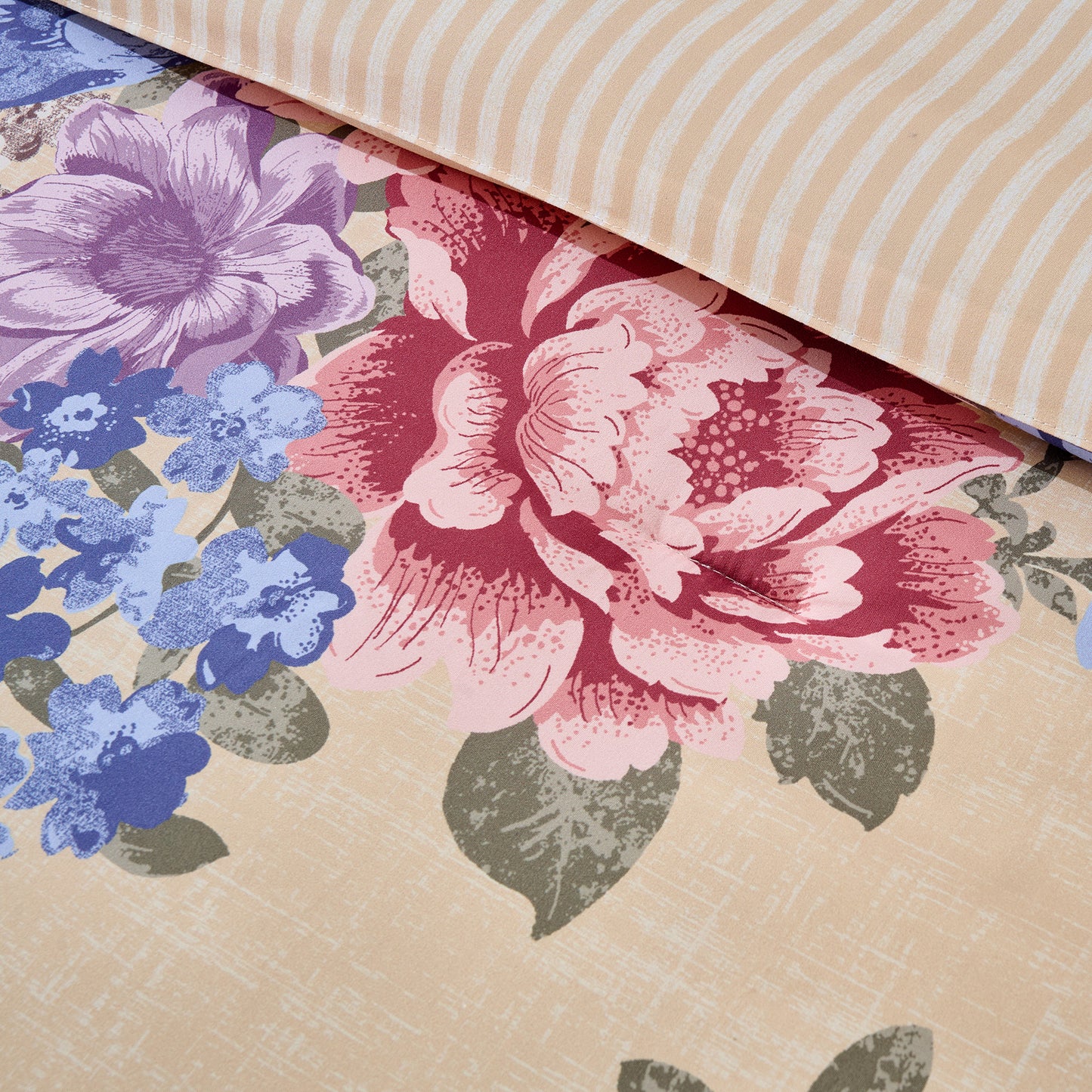 Regency Heights Rosemary Comforter set