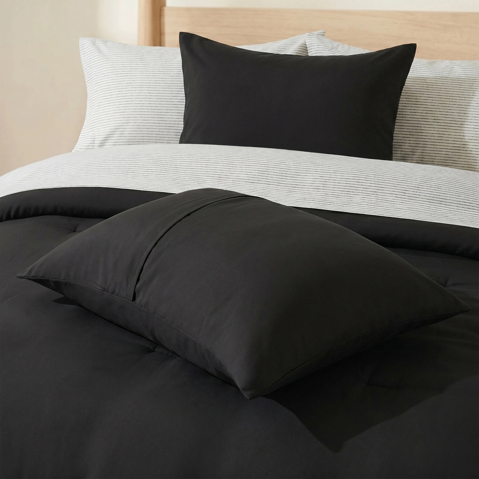 Regency Heights Nova Dorm Comforter Set