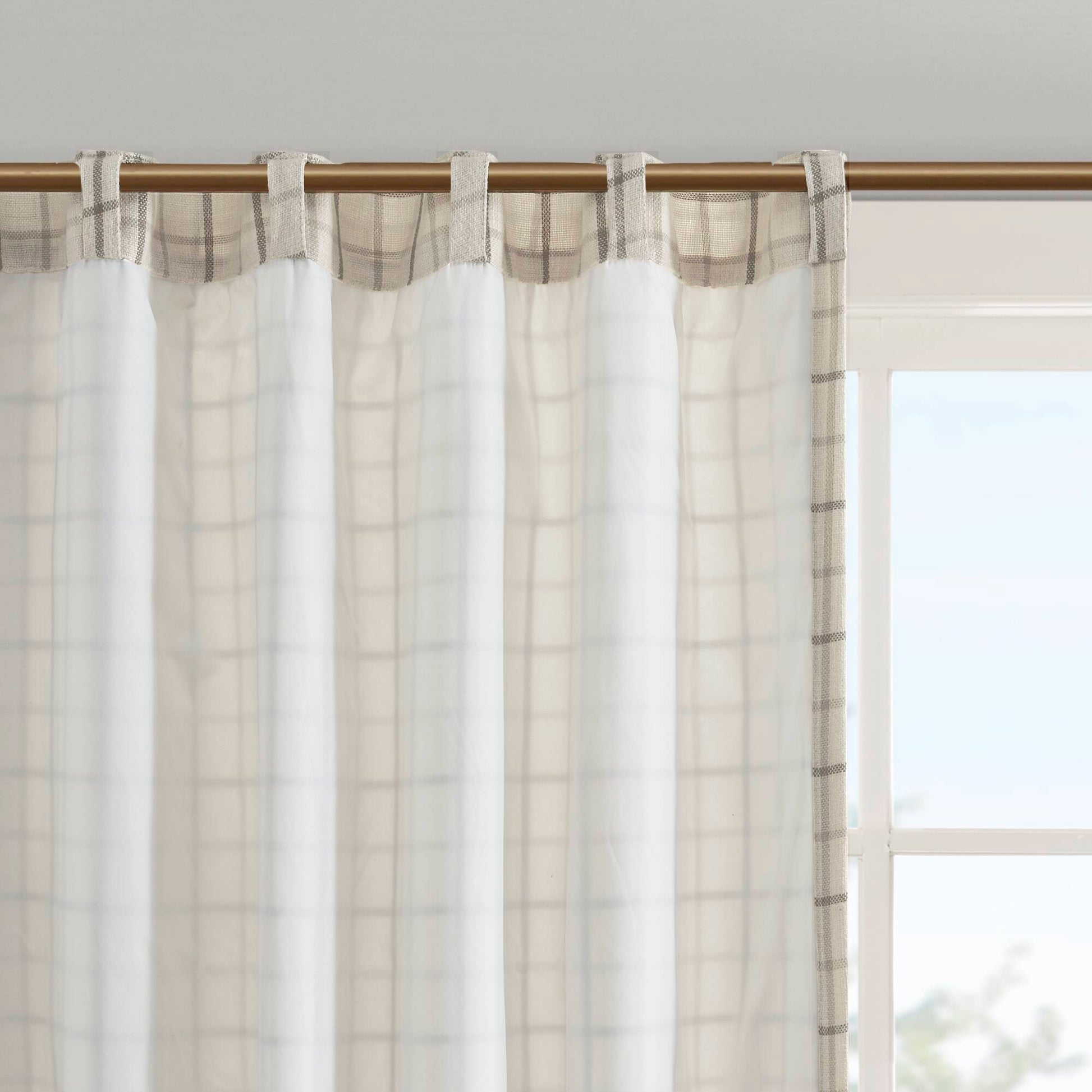 Madison Park Plaid Rod Pocket and Back Tab Curtain Panel with Fleece Lining