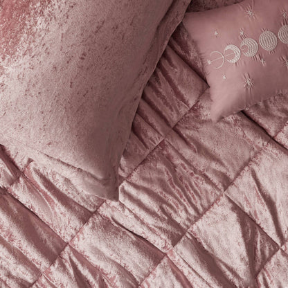 Regency Heights Felicia Comforter Set