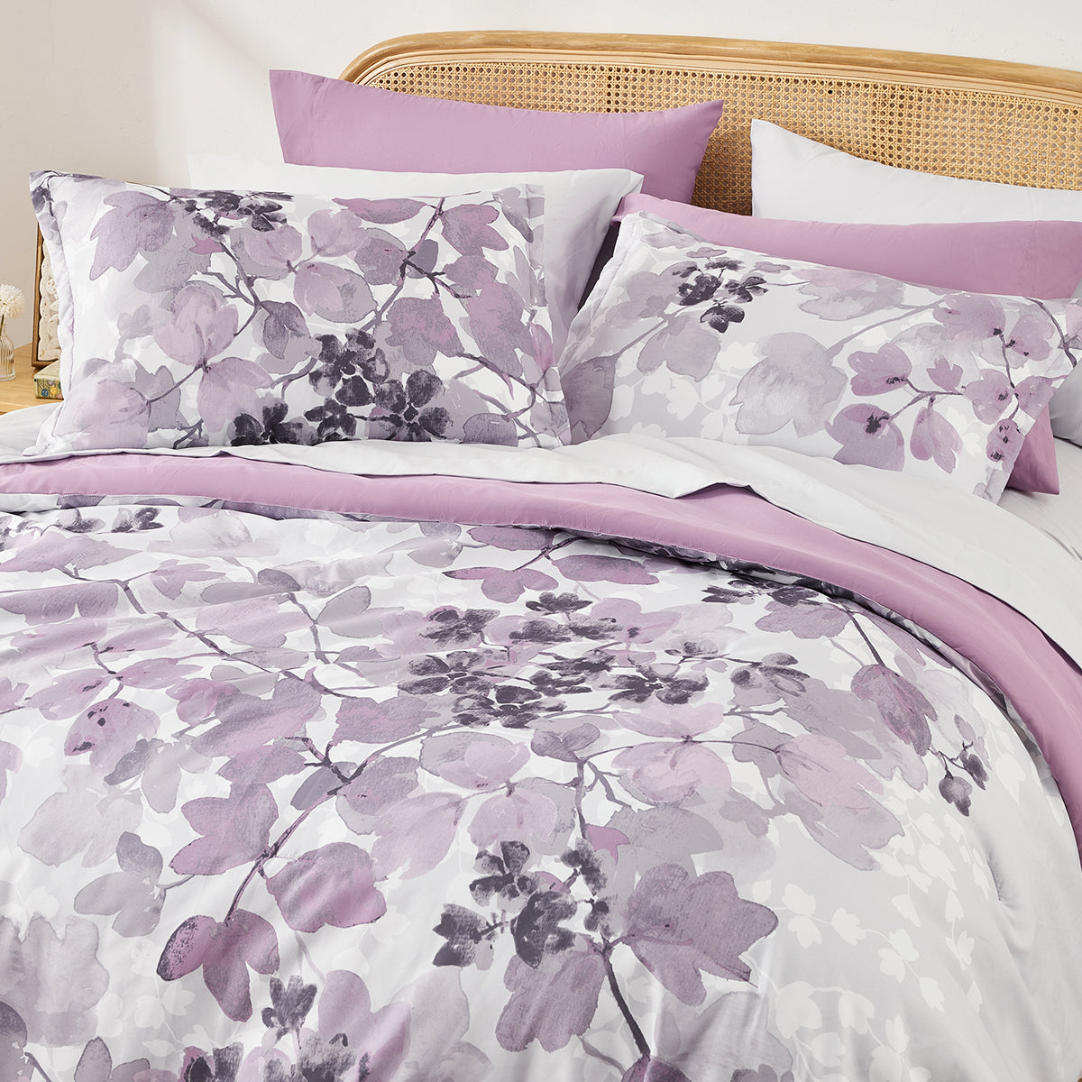 Regency Heights Alexis 9pcs Comforter Set