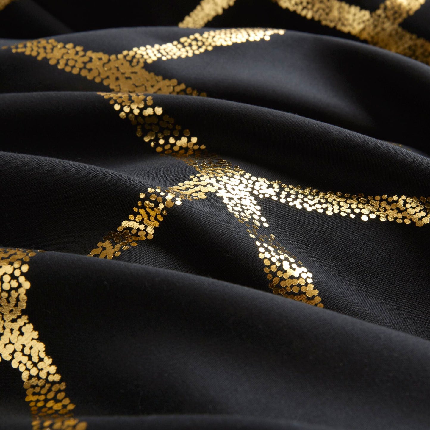 Regency Heights Raina Metallic Printed 3 Comforter Set