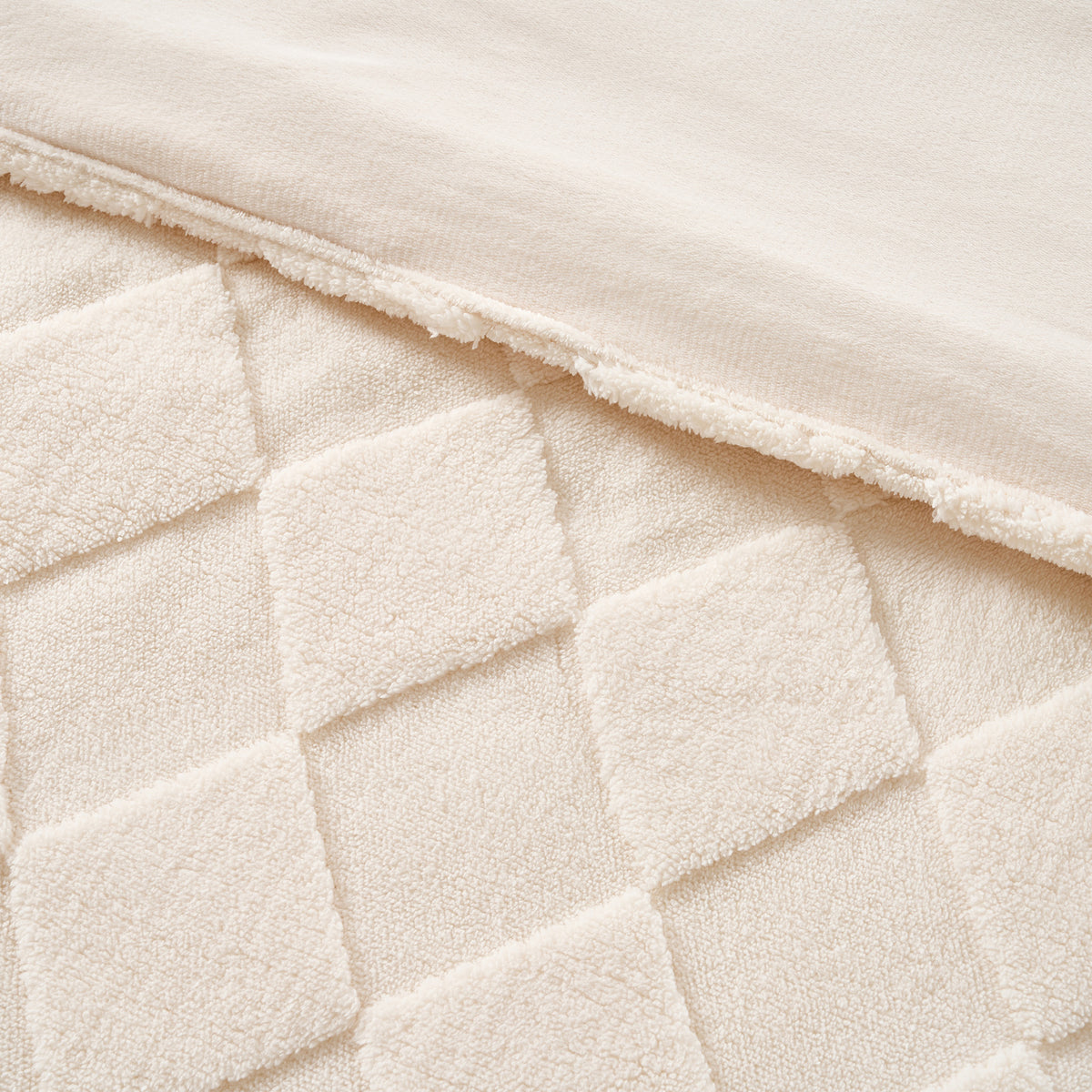 Regency Heights Monroe Jacquard Sherpa(Diamond) Comforter Mini Set