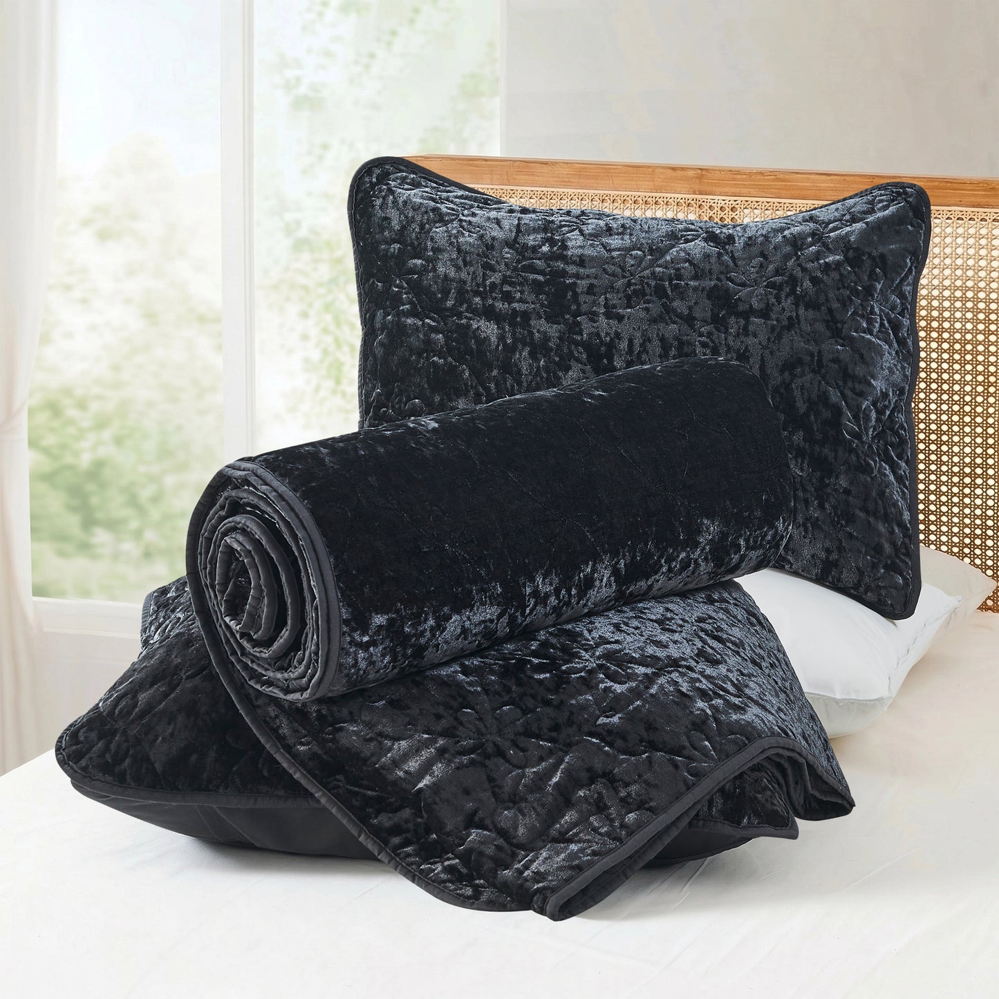 Regency Heights Juliana Velvet Quilt Mini Set