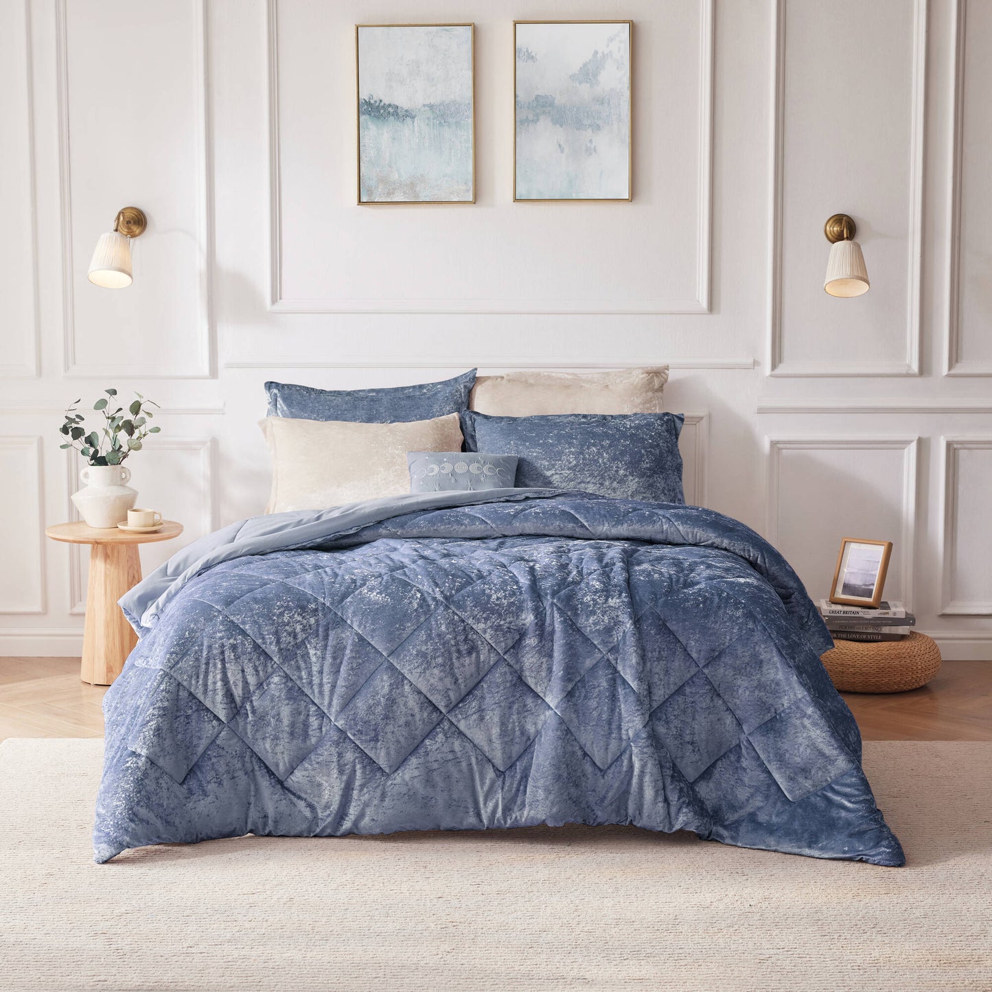 Intelligent Design Velvet Duvet Cover Set with Throw Pillow