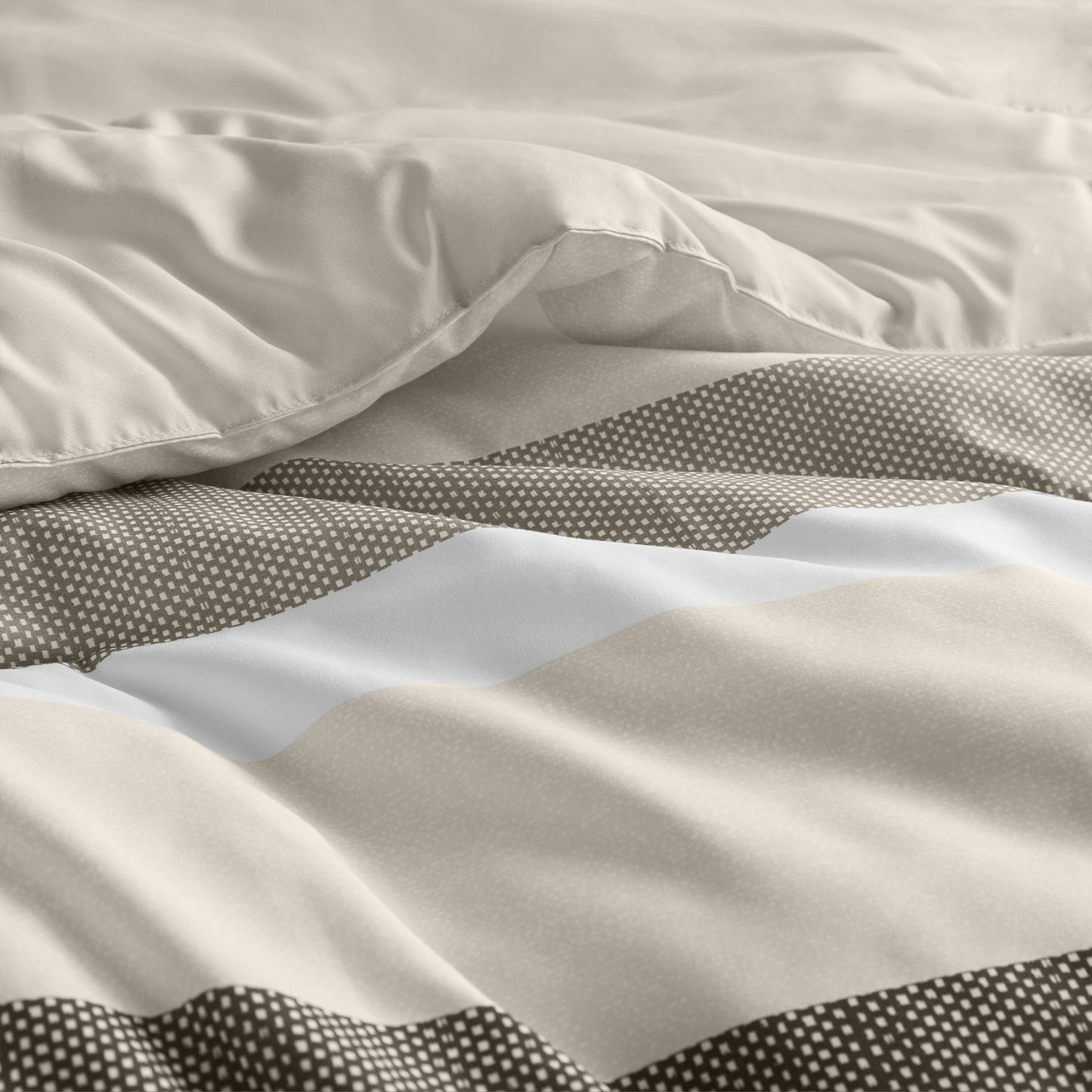 Regency Heights Blake Comforter Set