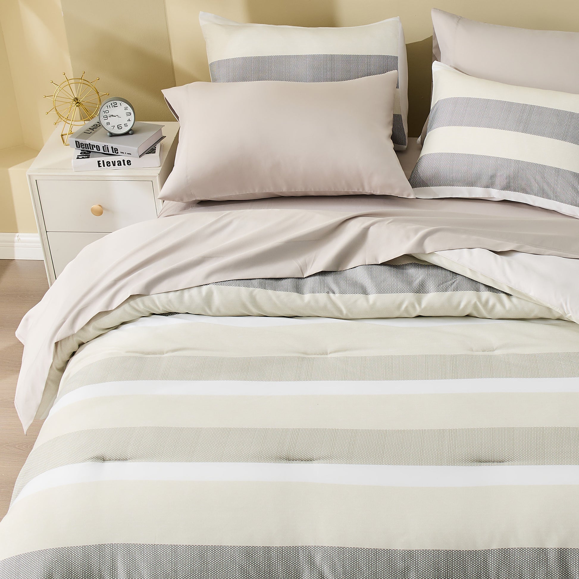 Regency Heights Blake Comforter Set