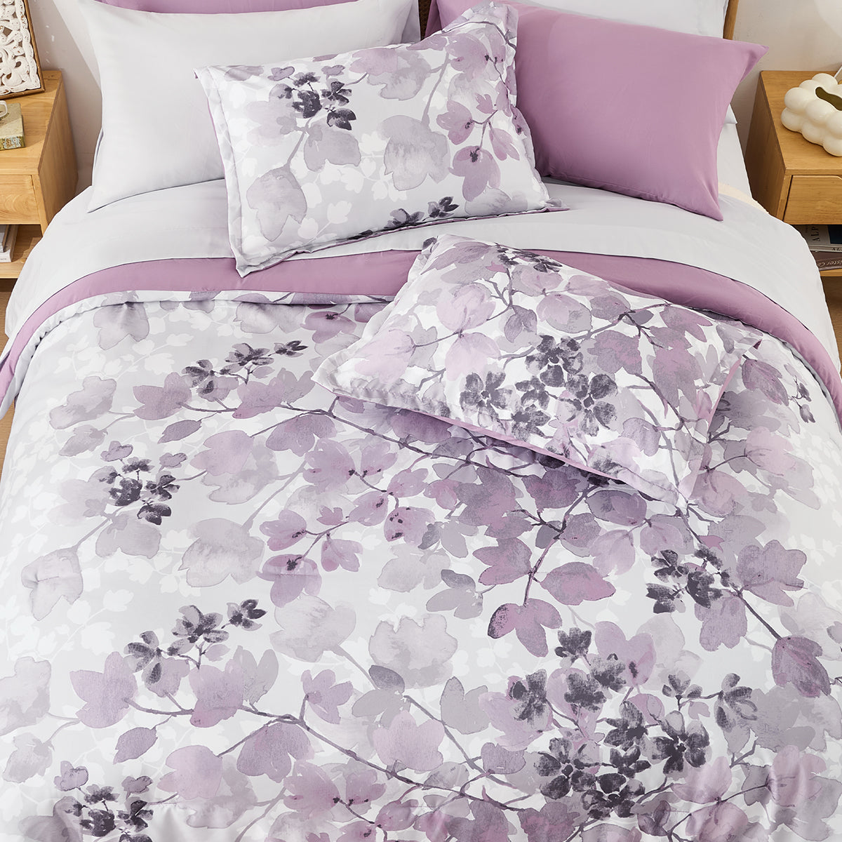 Regency Heights Alexis 9pcs Comforter Set
