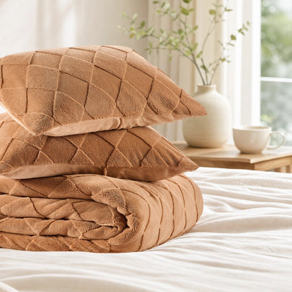 Regency Heights Monroe Jacquard Sherpa(Diamond) Comforter Mini Set