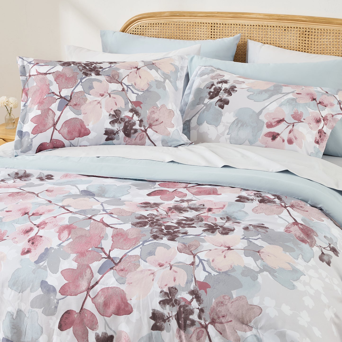 Aurelia Comforter Set with Bed Sheets