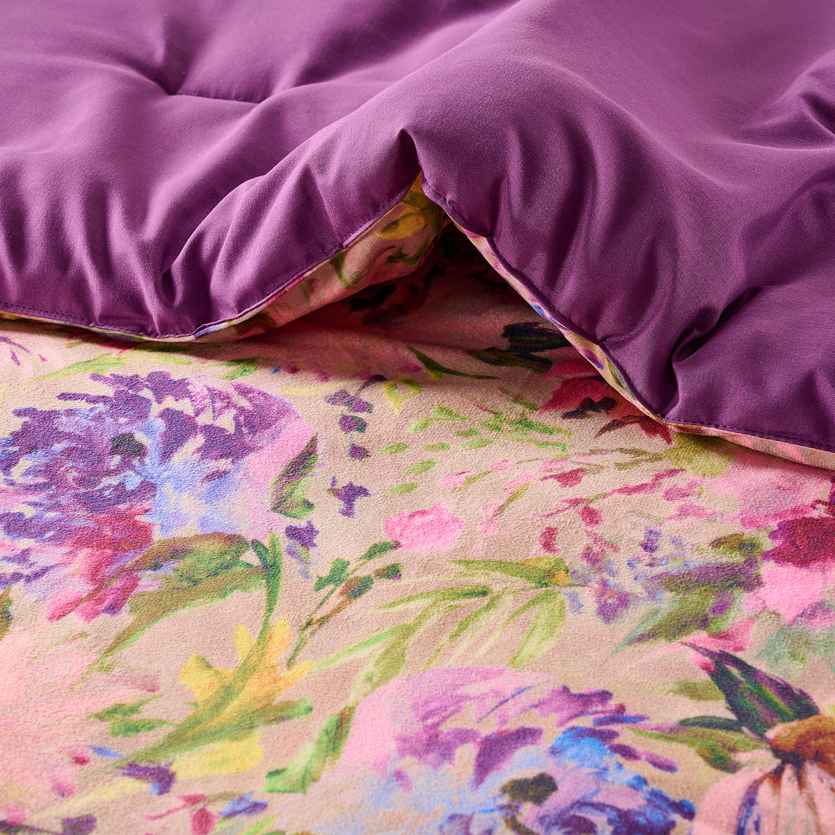Ambrosia Comforter Set