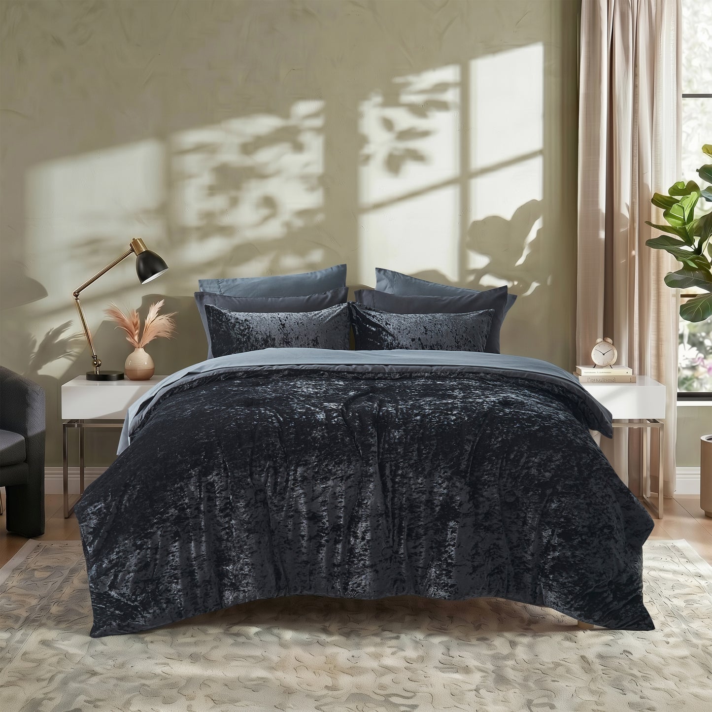 Juliana Velvet Comforter Set
