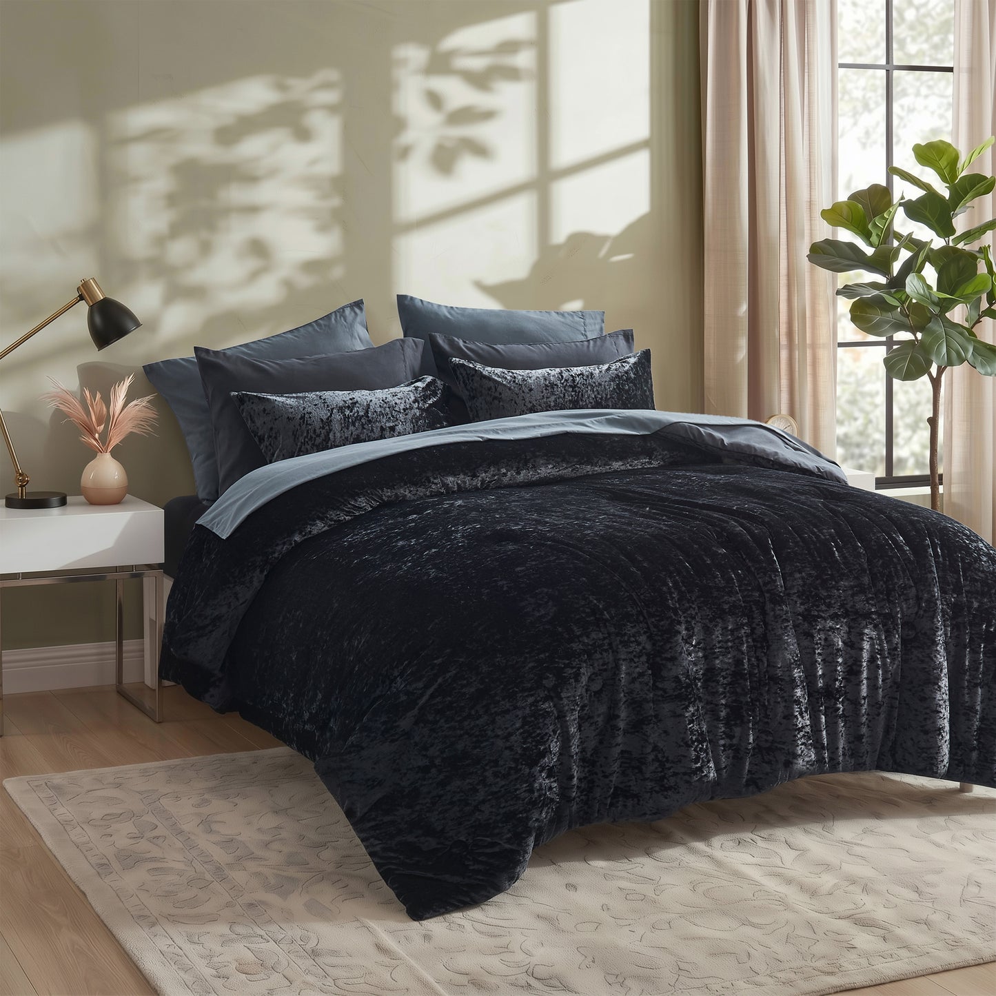 Juliana Comforter Set