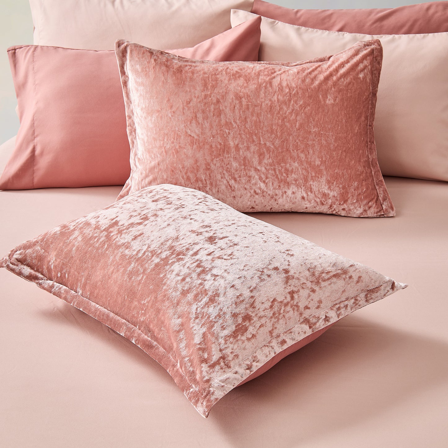 Juliana Comforter Set