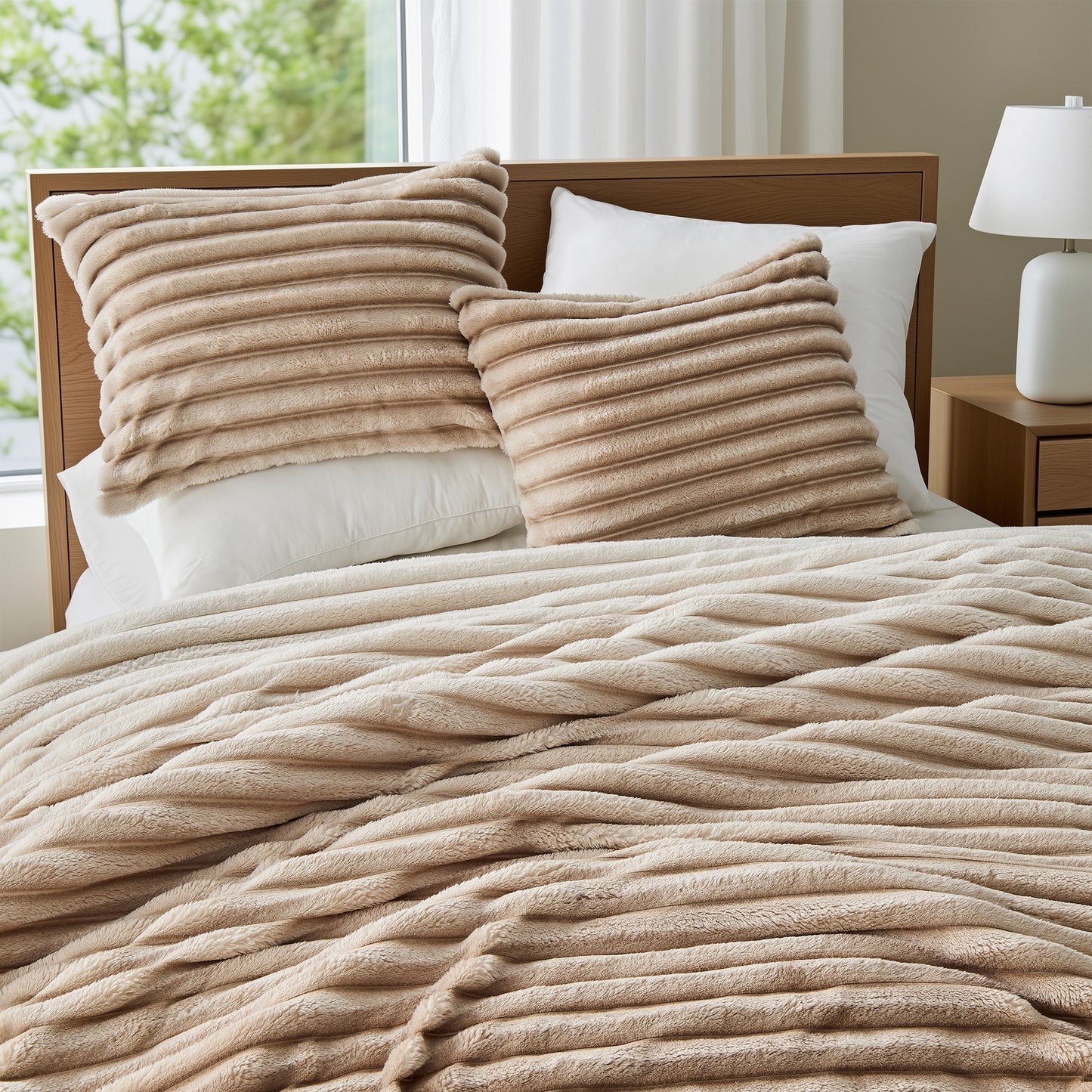 Cord Plush Comforter Set