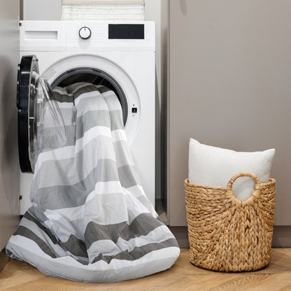 Blais Comforter Set