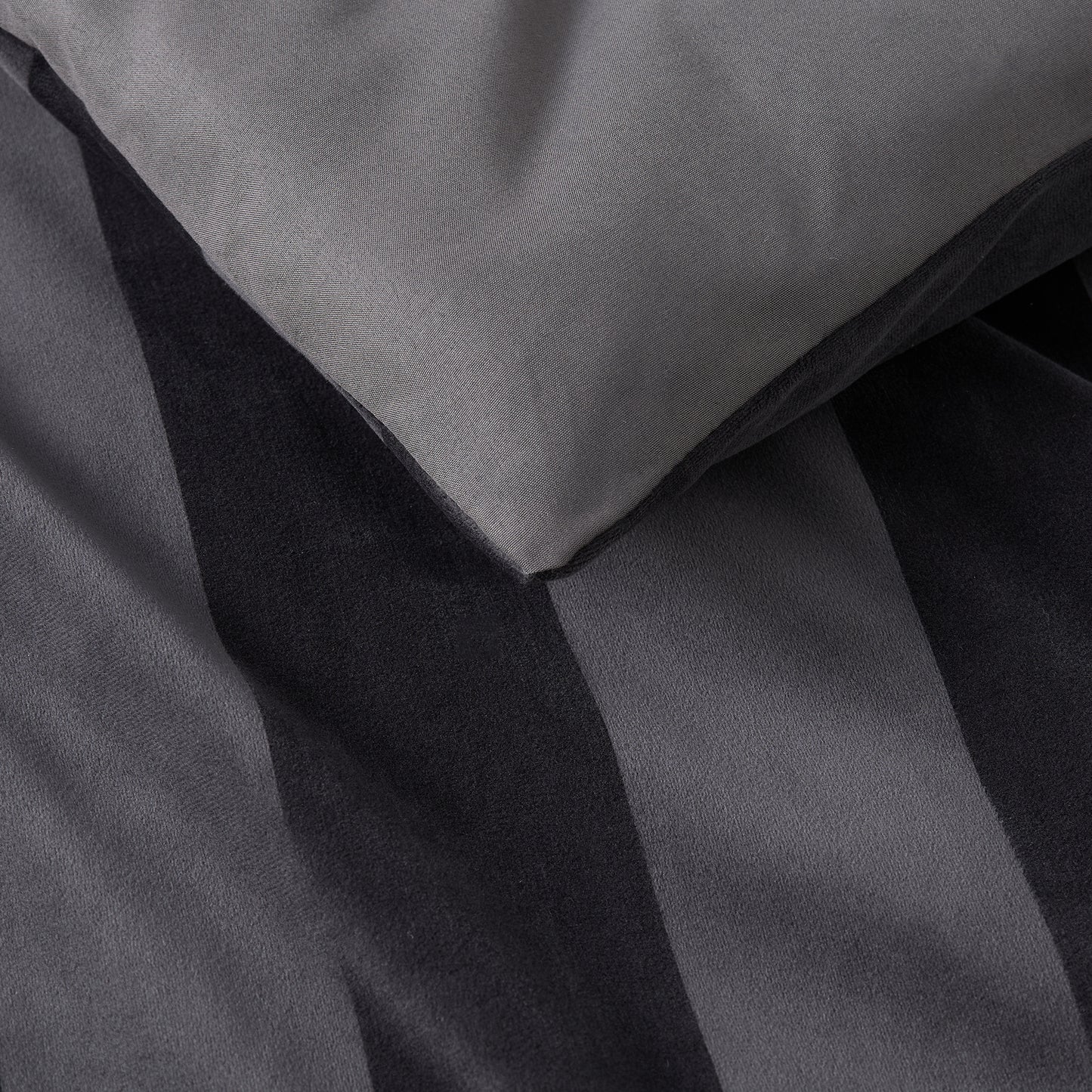 Geneva Comforter Set