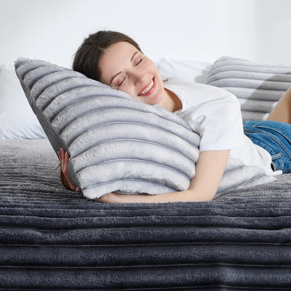 Cord Plush Comforter Set
