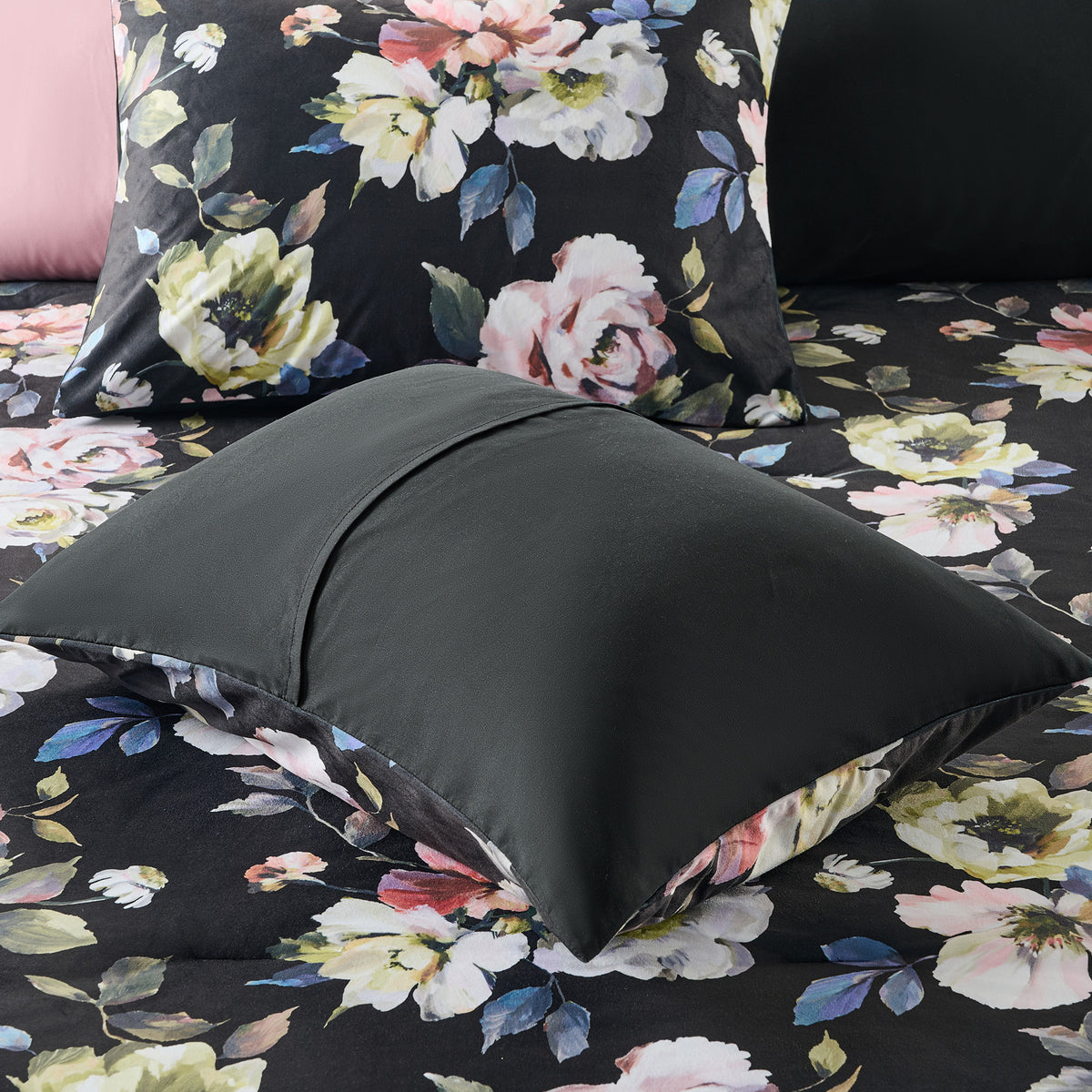 Donya Comforter Set