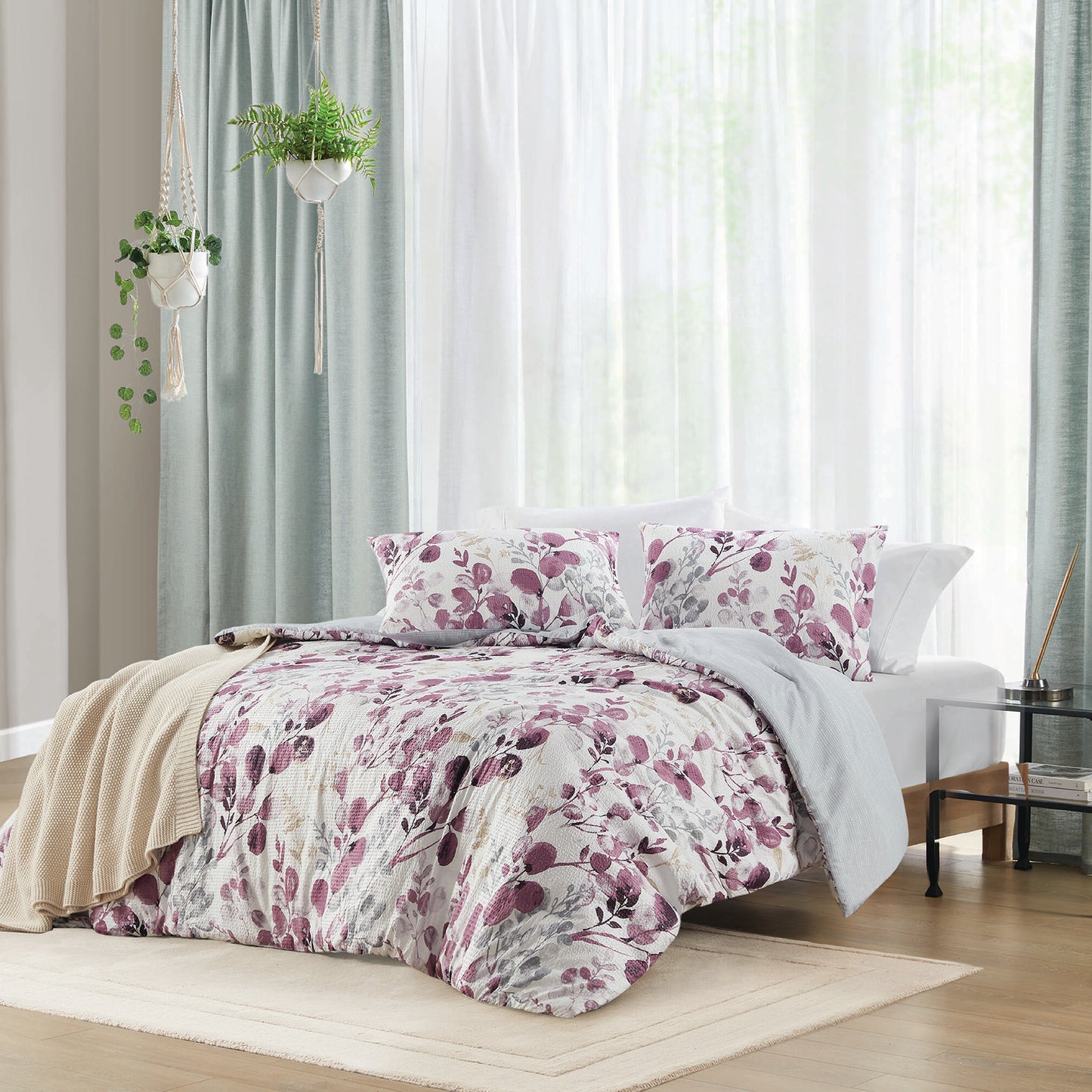 Gabrielle Reversible Floral Botanical Seersucker Comforter Set