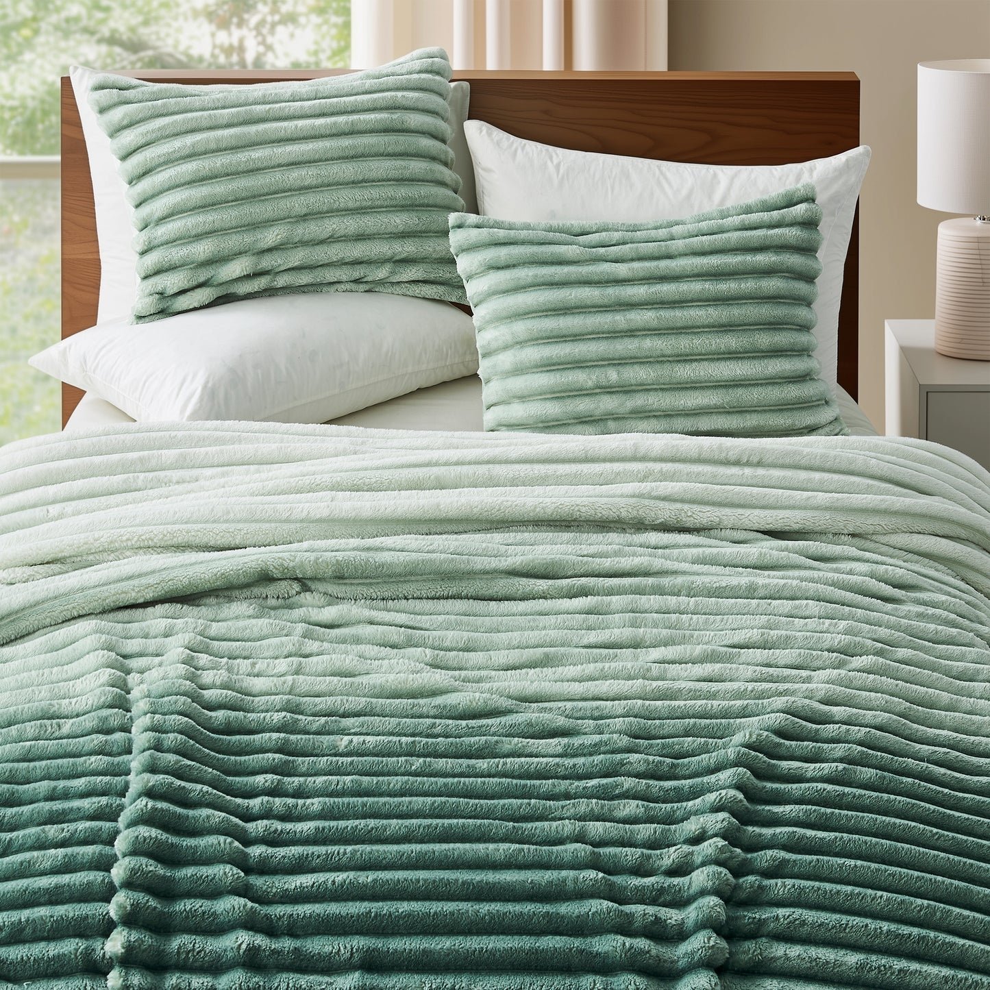 Cord Plush Comforter Set