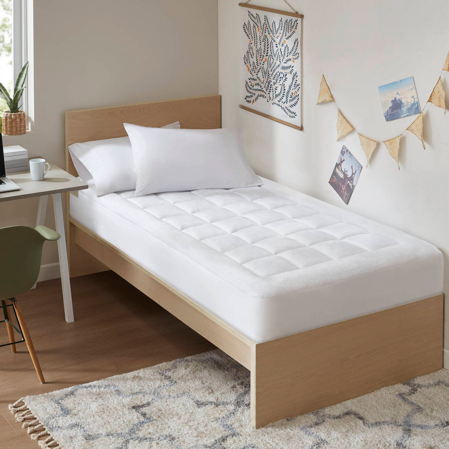 Cloud Soft Overfilled Plush Hypoallergenic Down Alternative Waterproof Mattress Pad