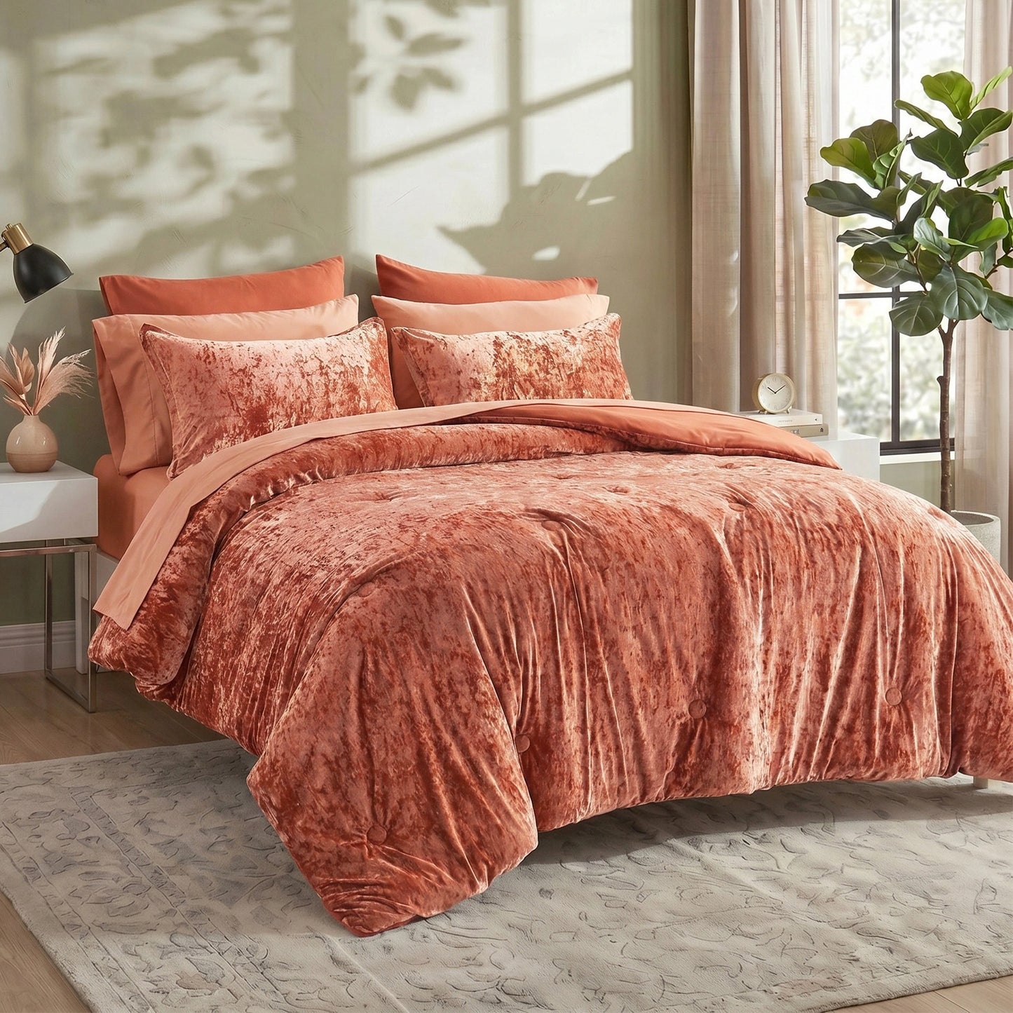 Juliana Velvet Comforter Set