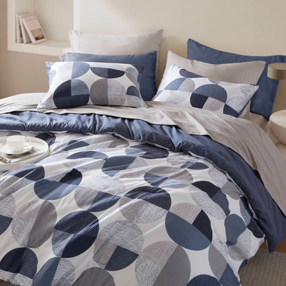 Hazel Comforter Set