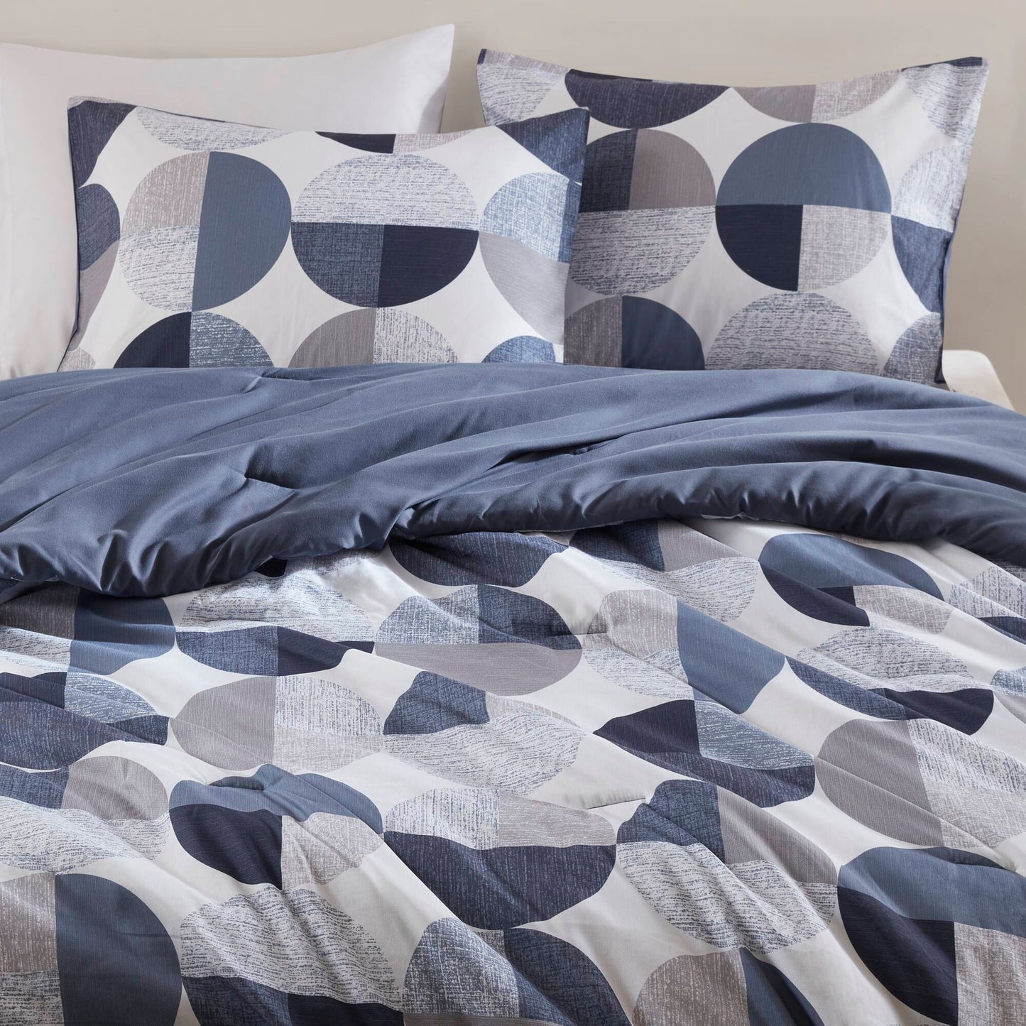 Hazel Comforter Set
