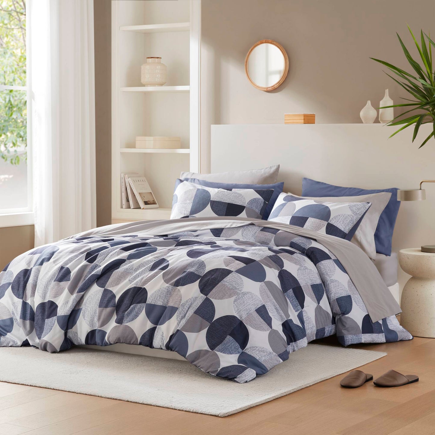 Hazel Comforter Set
